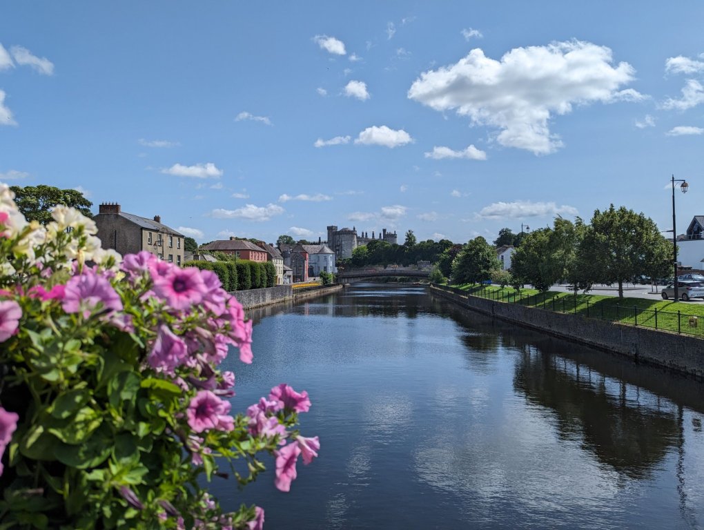 kilkenny river during the day